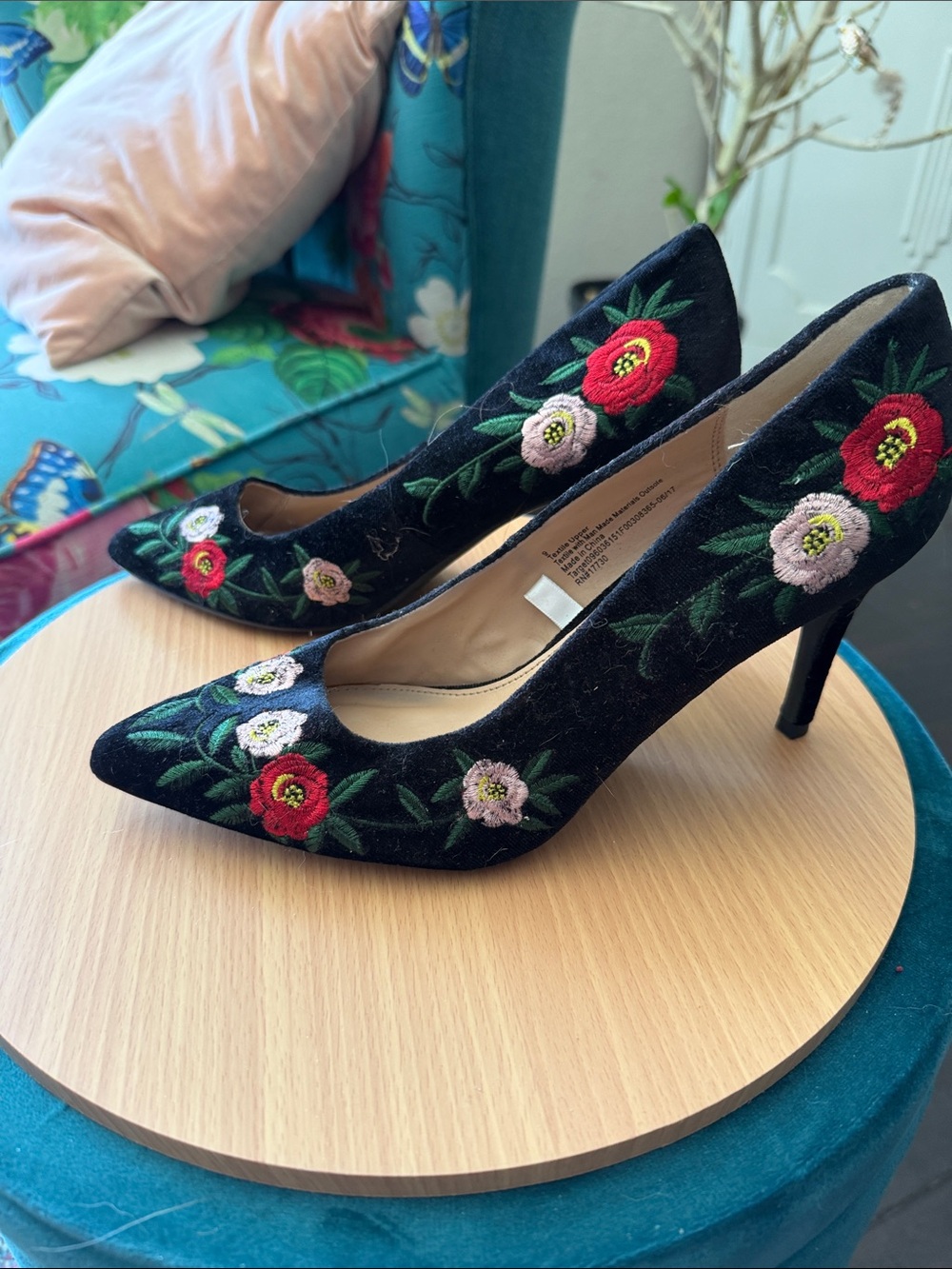 a new day Black Velvet Pointed-Toe Pumps with Red and Pink Floral Embroidery - Picture 4 of 8